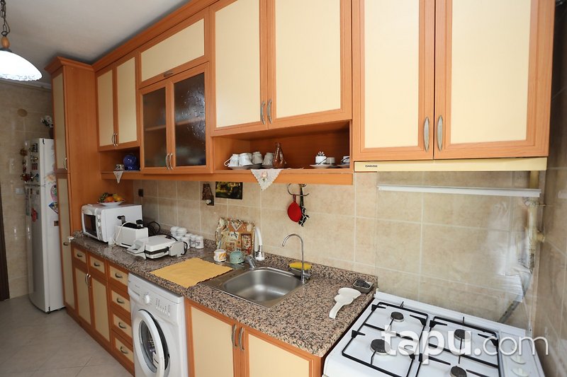 KİRALIK-Mecidiyeköy Meriç Sitesi'nde Bakımlı 3+1 Eşyalı Daire