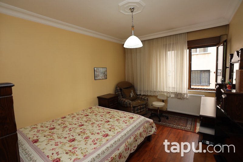 KİRALIK-Mecidiyeköy Meriç Sitesi'nde Bakımlı 3+1 Eşyalı Daire