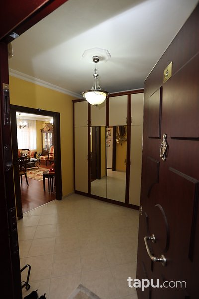 KİRALIK-Mecidiyeköy Meriç Sitesi'nde Bakımlı 3+1 Eşyalı Daire