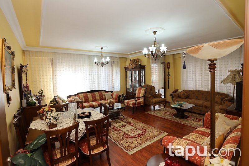 KİRALIK-Mecidiyeköy Meriç Sitesi'nde Bakımlı 3+1 Eşyalı Daire