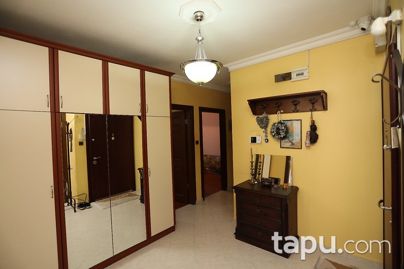 KİRALIK-Mecidiyeköy Meriç Sitesi'nde Bakımlı 3+1 Eşyalı Daire