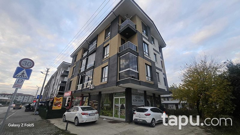 Düzce Aziz Yıldırım Bulvarı'nda 62 m2 Dükkan