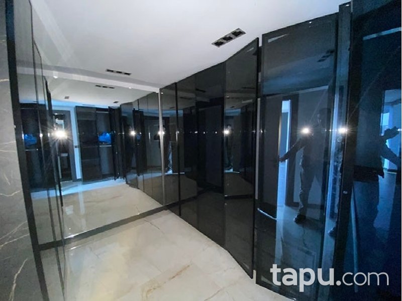 Kartepe Fatih Sultan Mehmet Mahallesi'nde 4+1 Villa