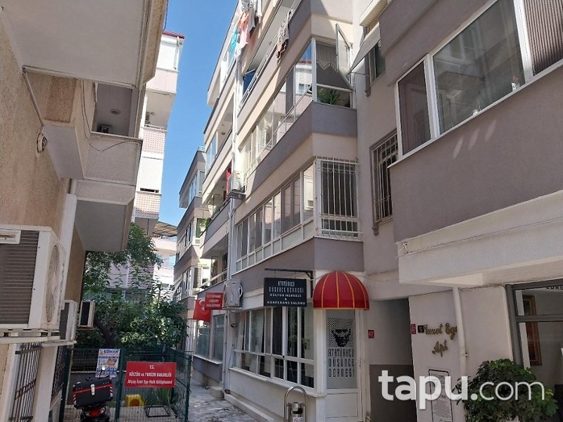 Edremit Sarıkız Mahallesi'nde 2+1 Daire