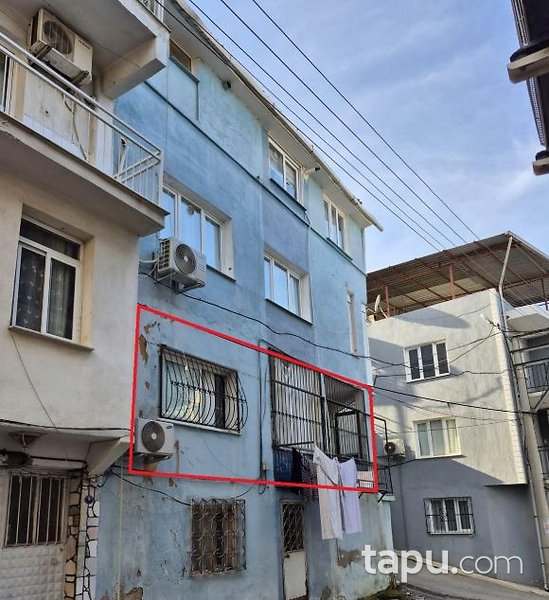 İzmir Bornova Zafer Mahallesi'nde 2+1 Daire
