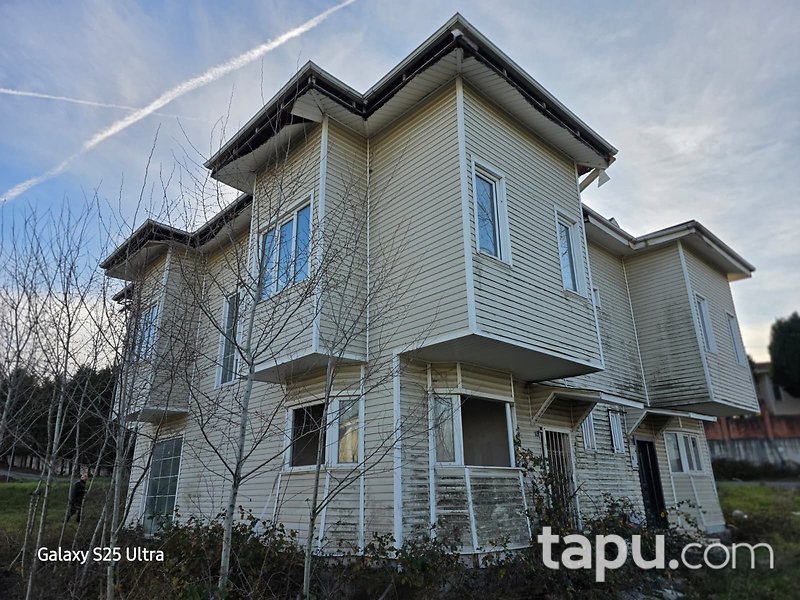 Kocaeli Kartepe Arslanbey Mahallesi'nde İki Katlı Villa