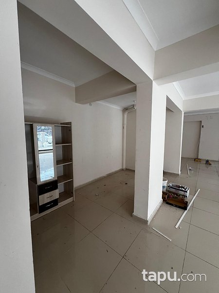 Çankırı Aksu Mahallesi'nde 379 m2 Depolu Dükkan