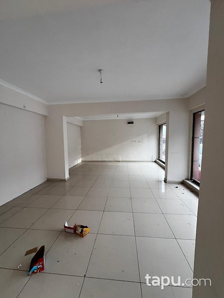 Çankırı Aksu Mahallesi'nde 379 m2 Depolu Dükkan