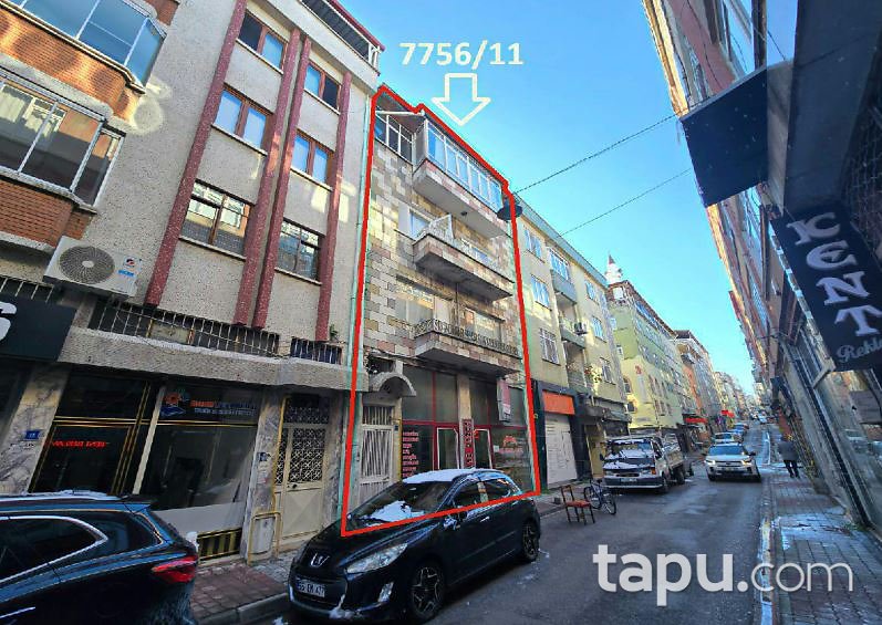 Samsun İlkadım Dr.Kamil Caddesi'nde Hisseli 3 Katlı Bina