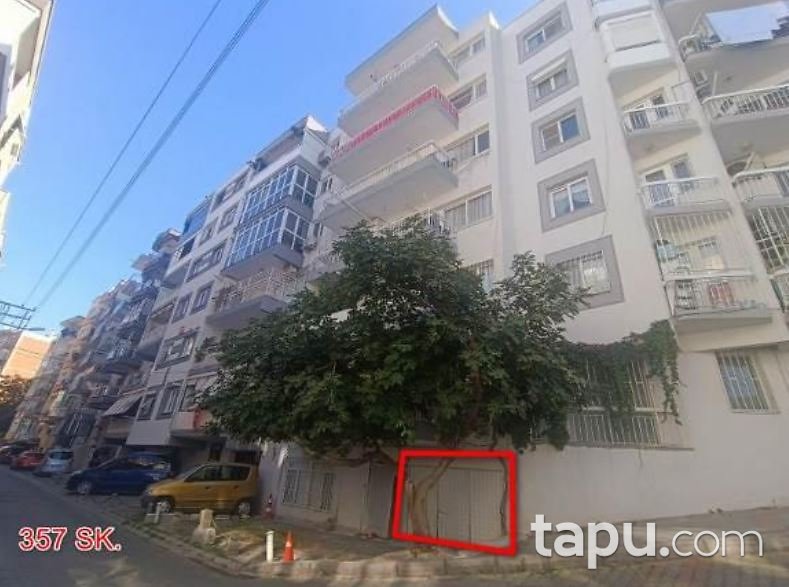 Konak Barbaros Mahallesi'nde 16 m2 İş Yeri