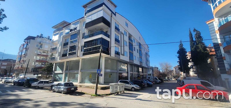 Burdur Bucak Oğuzhan Mahallesi'nde 106 m2 Dükkan (BS-03678)