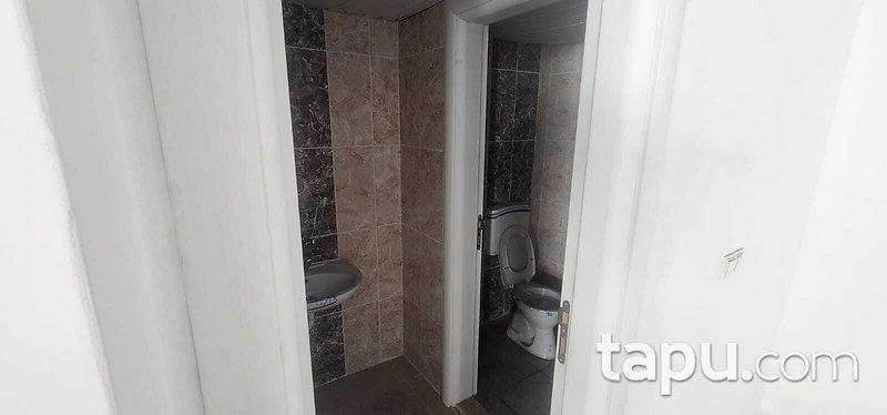 Burdur Bucak Oğuzhan Mahallesi'nde 106 m2 Dükkan (BS-03678)