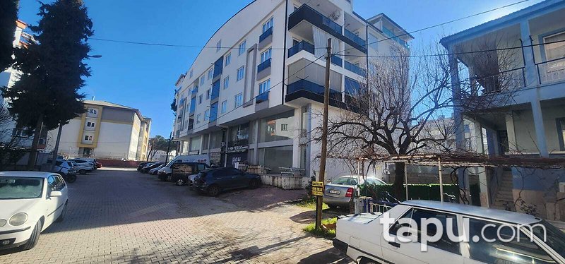 Burdur Bucak Oğuzhan Mahallesi'nde 106 m2 Dükkan (BS-03678)