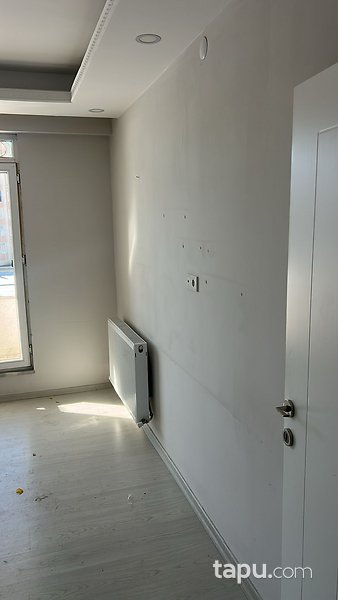 Kars Merkez Örnek Mahallesi'nde 3+1 Daire