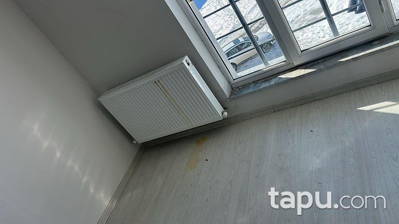 Kars Merkez Örnek Mahallesi'nde 3+1 Daire