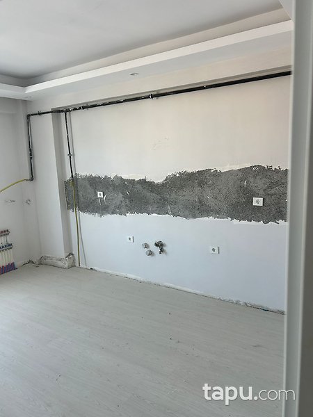 Kars Merkez Örnek Mahallesi'nde 4+1 Daire