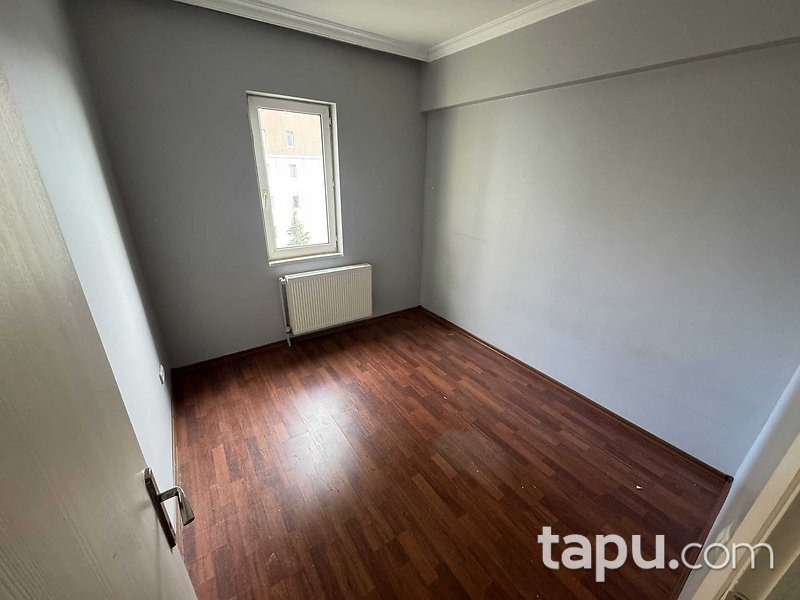 Beylikdüzü Barış Mahallesi Yakamoz Sitesi'nde 3+1 Daire