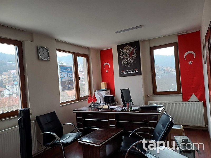 Kastamonu Hepkebirler Cumhuriyet Caddesi'nde 52 m2 Ofis