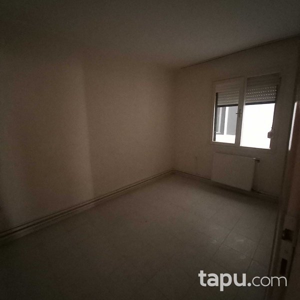 Karşıyaka Bahariye'de 3+1 Daire