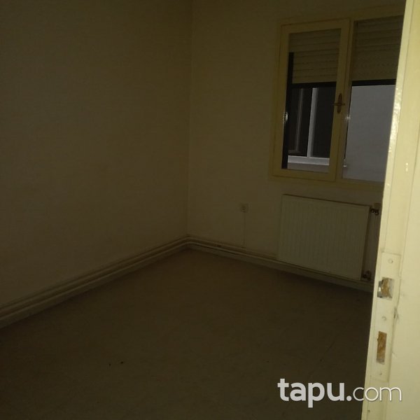 Karşıyaka Bahariye'de 3+1 Daire