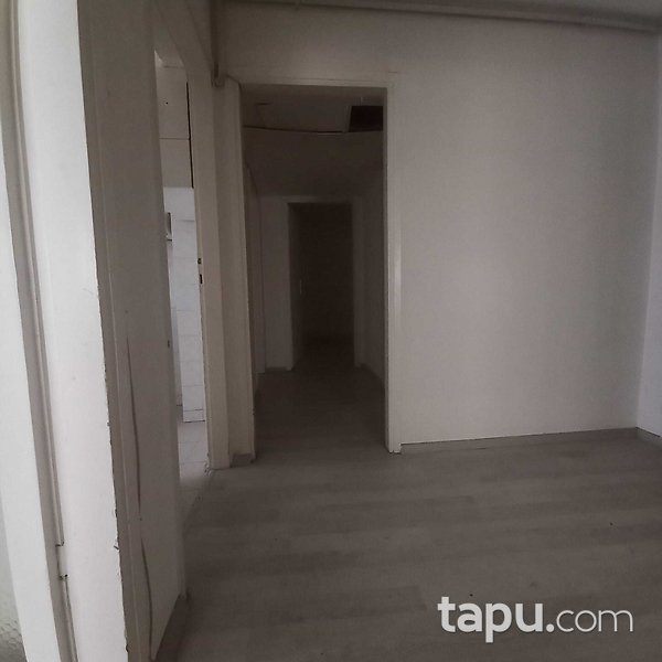 Karşıyaka Bahariye'de 3+1 Daire