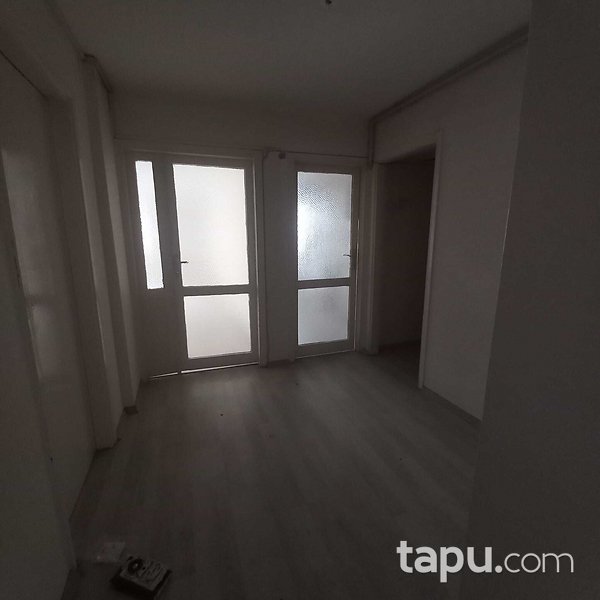 Karşıyaka Bahariye'de 3+1 Daire