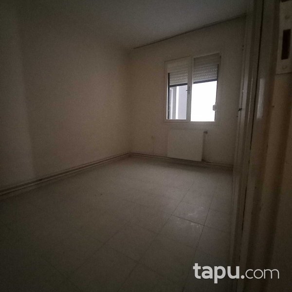 Karşıyaka Bahariye'de 3+1 Daire