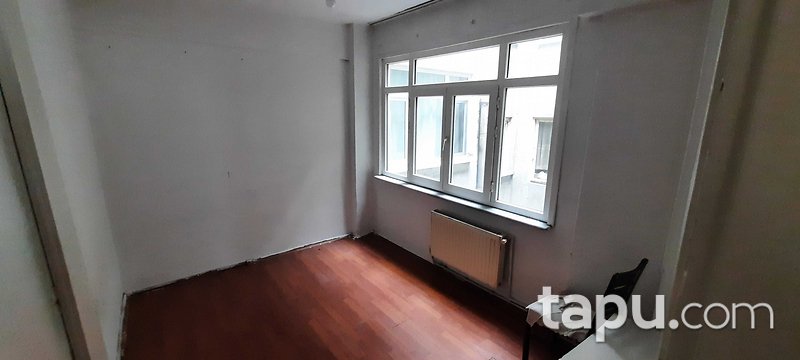 Fatih Hırka-i Şerif Mahallesi'nde 2+1 72 m2 Daire