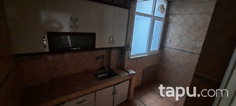 Fatih Hırka-i Şerif Mahallesi'nde 2+1 72 m2 Daire