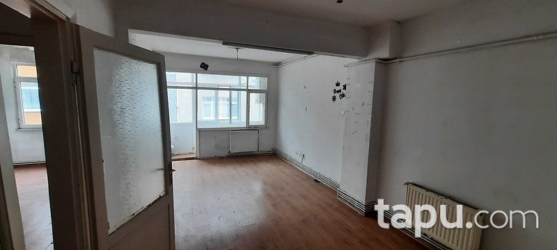 Fatih Hırka-i Şerif Mahallesi'nde 2+1 72 m2 Daire