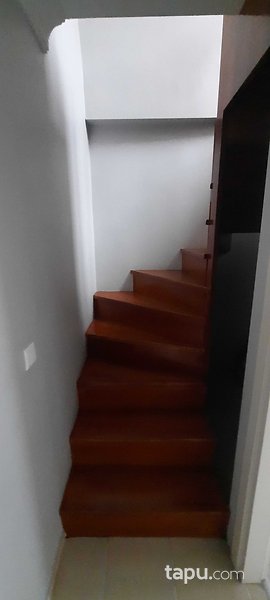 Eyüpsultan Silahtarağa'da 4+1 Çatı Piyesli Daire