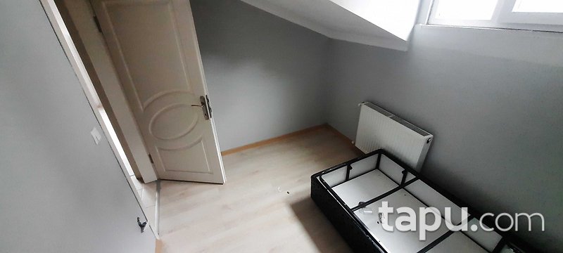 Eyüpsultan Silahtarağa'da 4+1 Çatı Piyesli Daire