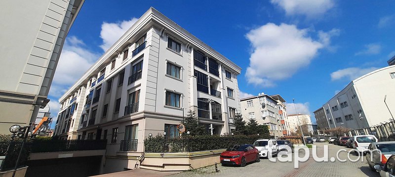 Büyükçekmece Ulus Safir Evleri'nde 2+1 Daire (1780)