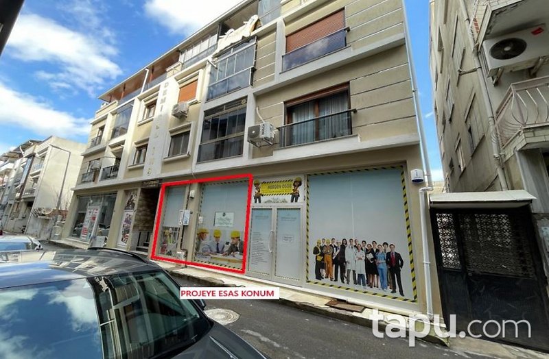 İzmir Çiğli Yeni Mahalle'sinde 101 m2 Dükkan