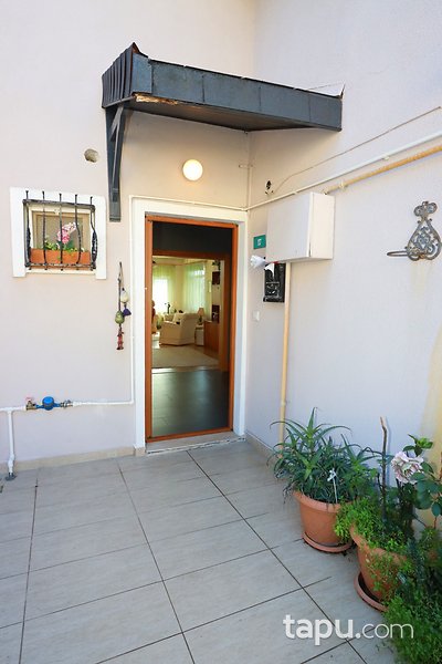 Zekeriyaköy Garanti Koza Çarşı'da Geniş 3,5+1 Çatı Dubleksi