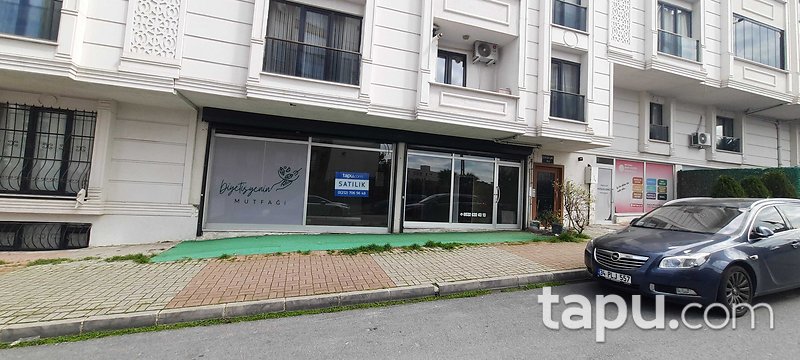 Küçükçekmece Halkalı'da 66 m2 Dükkan