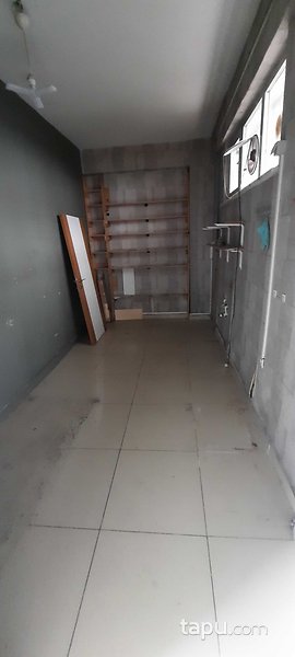 Küçükçekmece Halkalı'da 66 m2 Dükkan