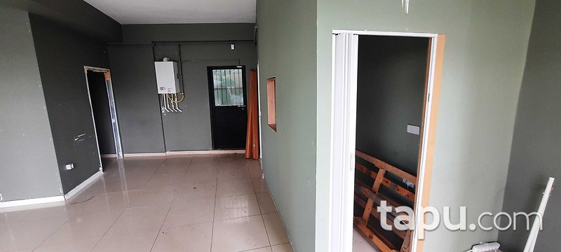 Küçükçekmece Halkalı'da 66 m2 Dükkan