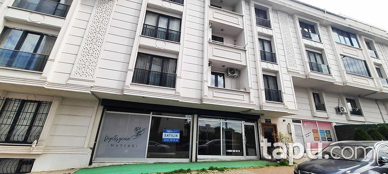 Küçükçekmece Halkalı'da 66 m2 Dükkan