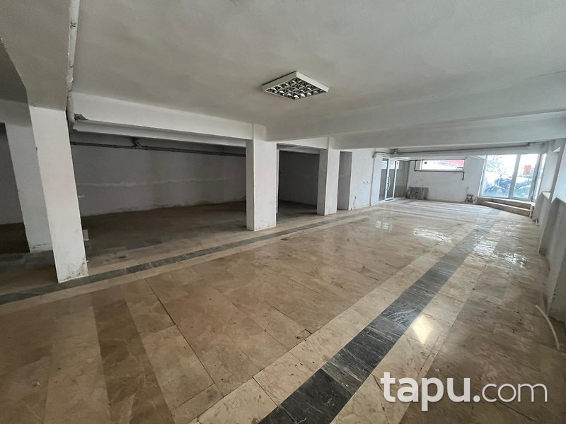 Bilecik İsmetpaşa Mahallesi'nde 202 m2 Dükkan