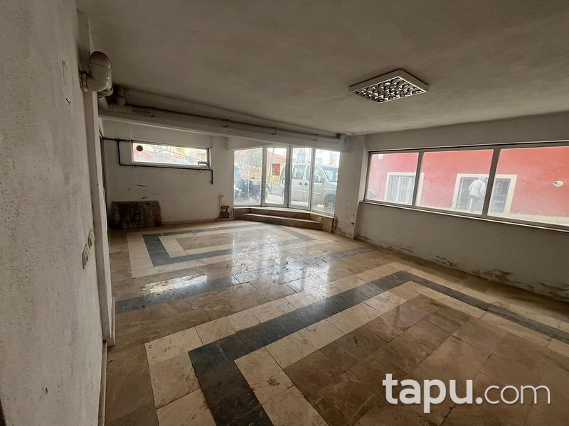 Bilecik İsmetpaşa Mahallesi'nde 202 m2 Dükkan