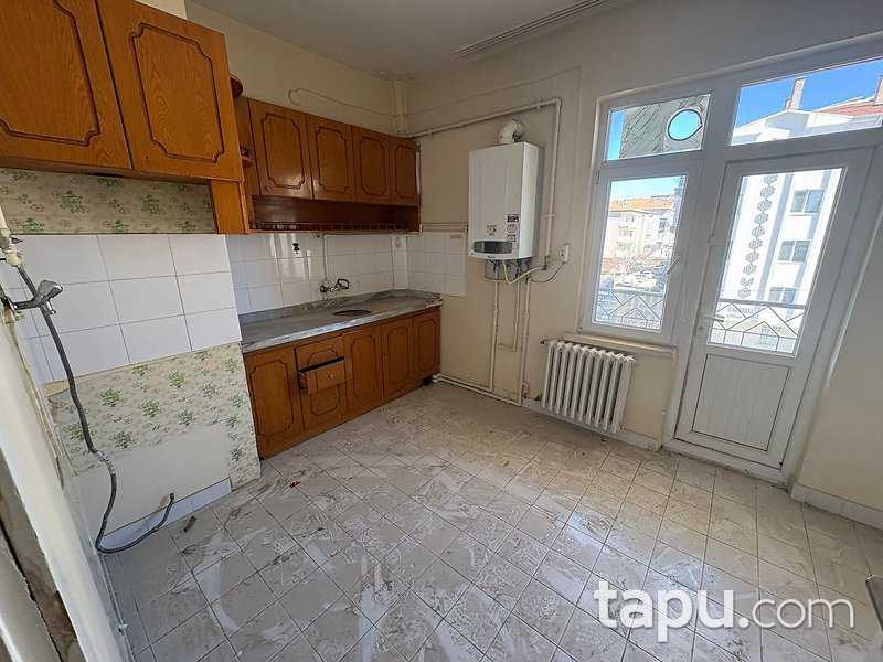 Kırşehir Merkez Medrese Mahallesi'nde 3+1 Daire