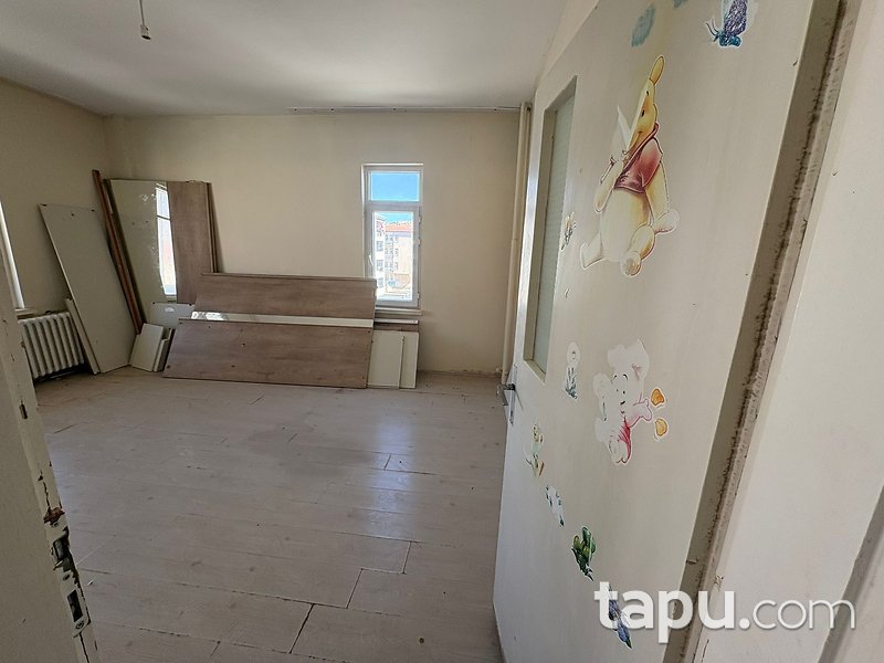 Kırşehir Merkez Medrese Mahallesi'nde 3+1 Daire