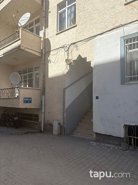 Kırşehir Merkez Medrese Mahallesi'nde 3+1 Daire