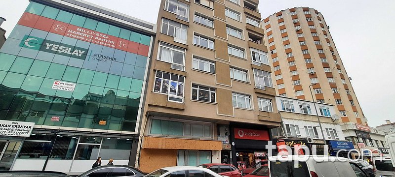 Ataşehir Küçükbakkalköy Başöğretmen Caddesi'nde 325 m2 Dükkan