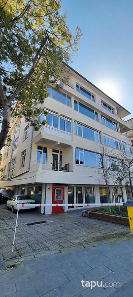 Beykoz Kanlıca Mahallesi Barış Manço Caddesi'nde 111 m2 İş Yeri