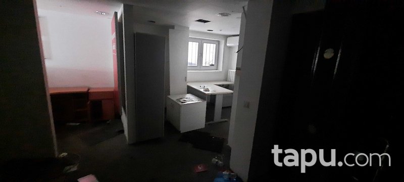 Beykoz Kanlıca Mahallesi Barış Manço Caddesi'nde 111 m2 İş Yeri