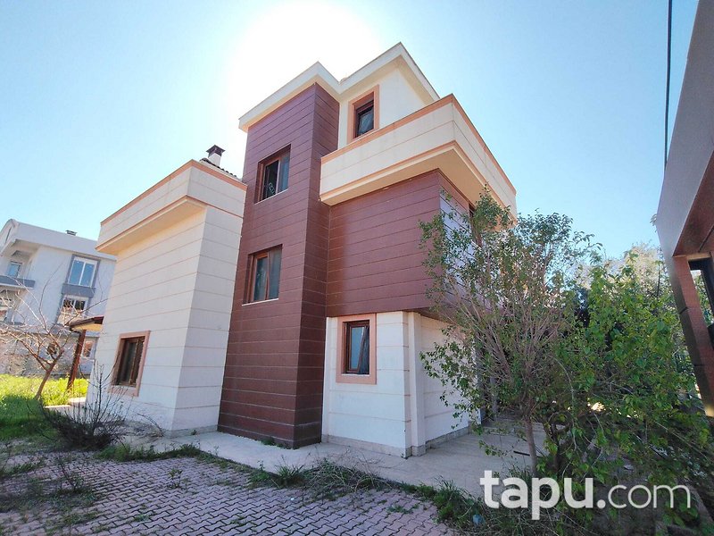 Kepez Altınova Orta Mahallesi'nde 2 Katlı Villa