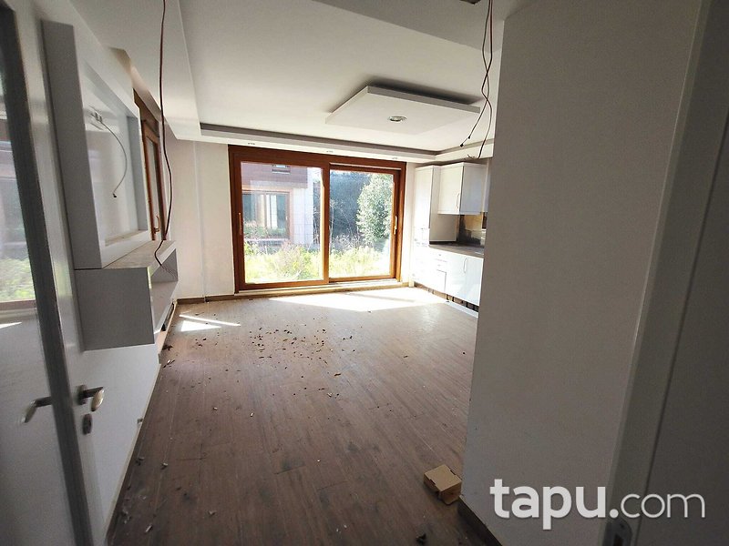 Kepez Altınova Orta Mahallesi'nde 2 Katlı Villa