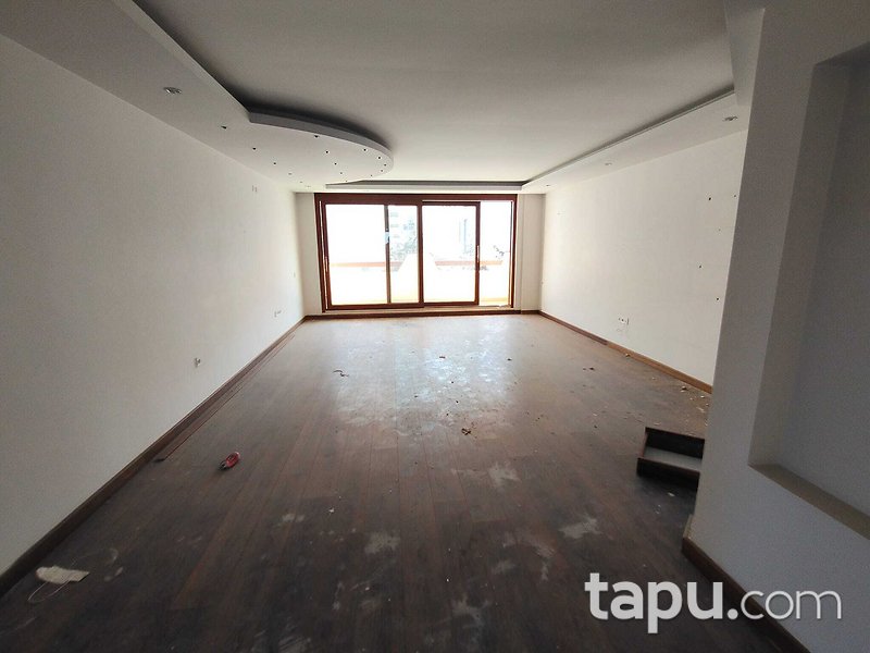 Kepez Altınova Orta Mahallesi'nde 2 Katlı Villa